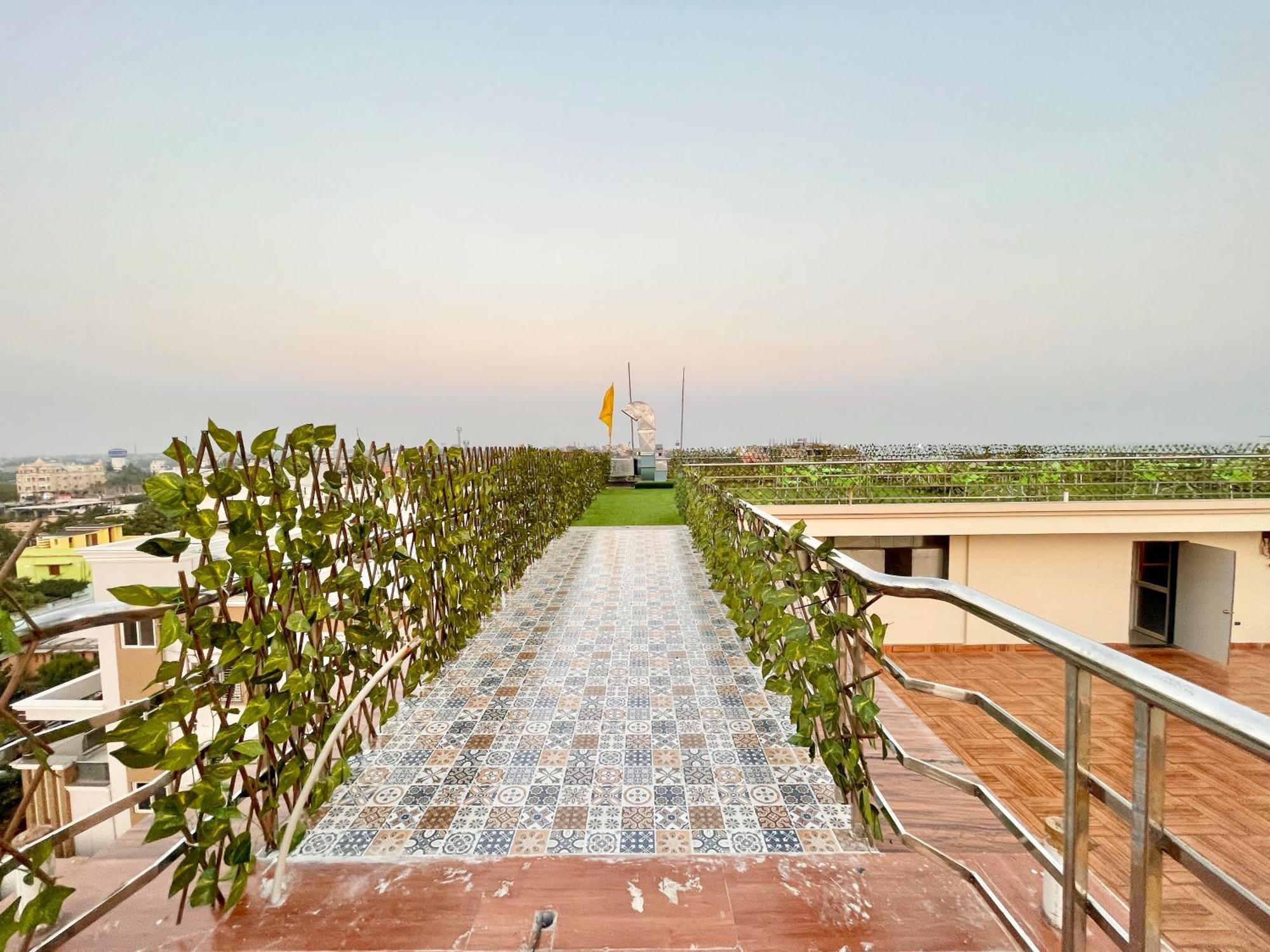 Hotel A One ! Puri, Breakfast Included- Swimming-Pool, Near Sea-Beach-And-Temple, Fully-Air-Conditioned-Hotel With-Lift-And-Parking-Facility - 1 Luaran gambar
