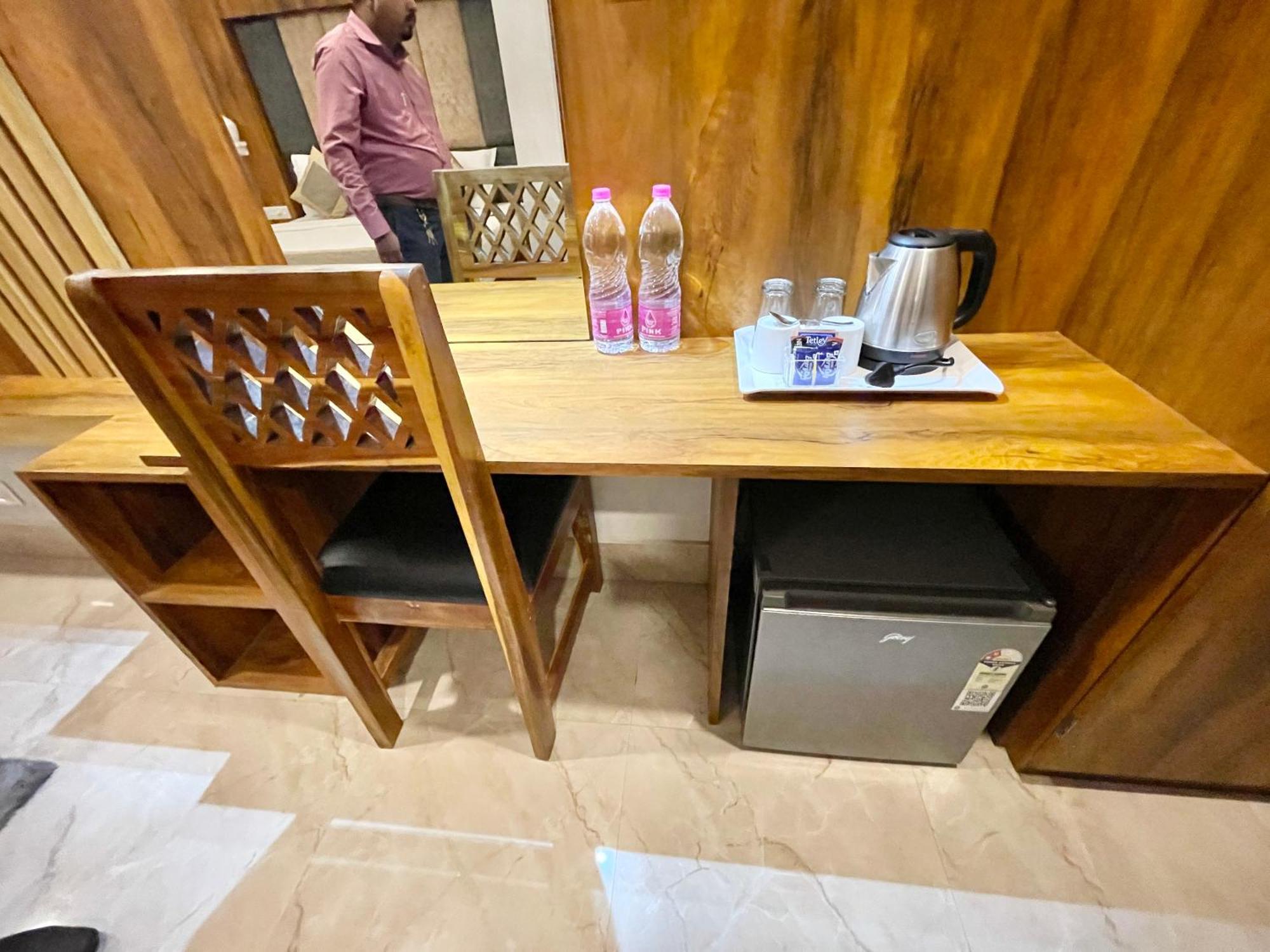 Hotel A One ! Puri, Breakfast Included- Swimming-Pool, Near Sea-Beach-And-Temple, Fully-Air-Conditioned-Hotel With-Lift-And-Parking-Facility - 1 Luaran gambar