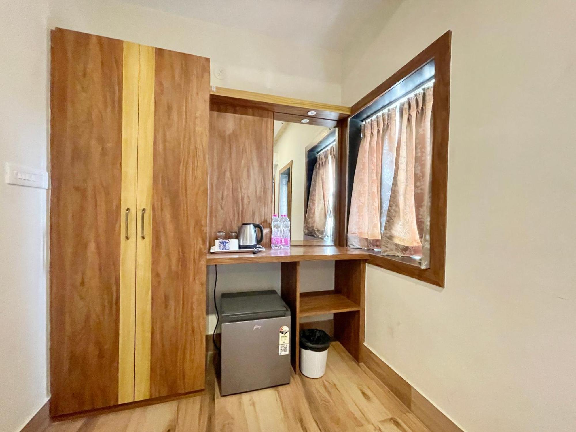 Hotel A One ! Puri, Breakfast Included- Swimming-Pool, Near Sea-Beach-And-Temple, Fully-Air-Conditioned-Hotel With-Lift-And-Parking-Facility - 1 Luaran gambar